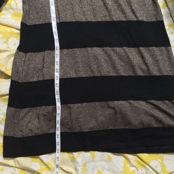 ☘️Tiana B. Gold & Black Stretch Dress☘️ - Picture 3 of 6